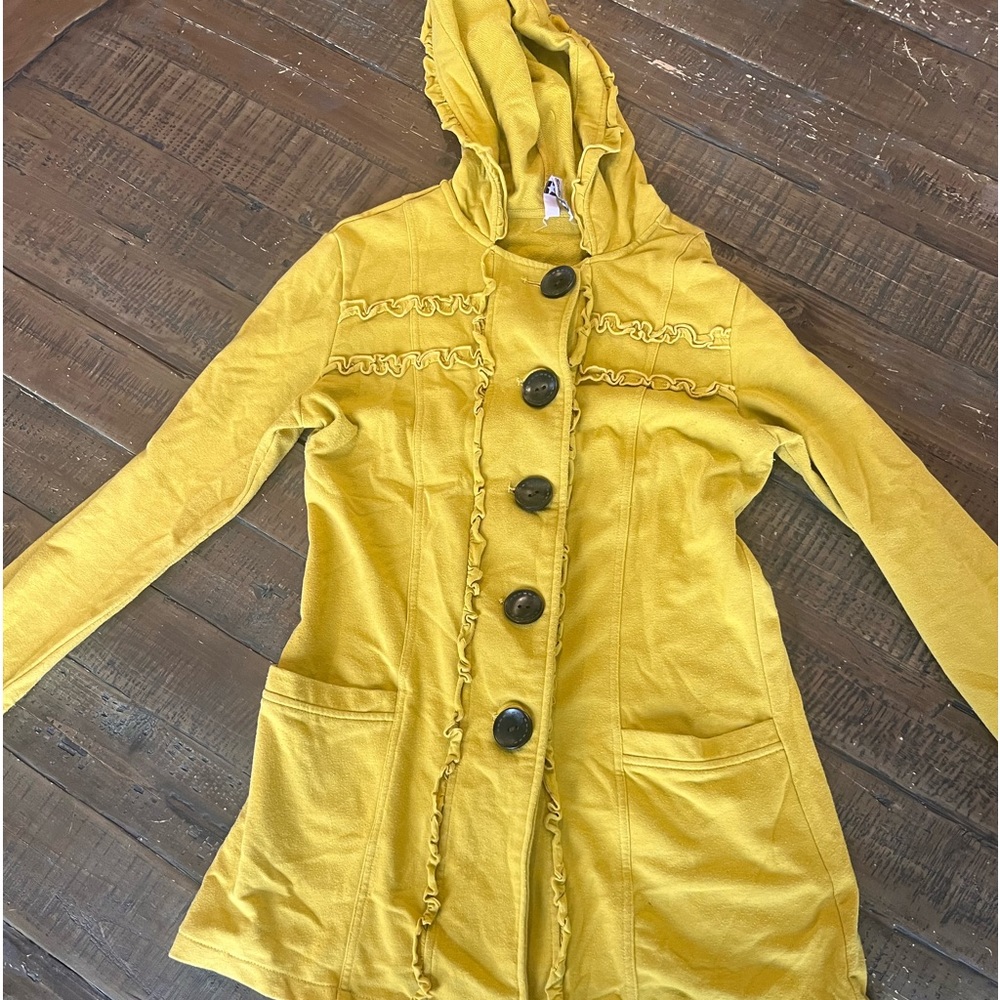 Stella Starr long mustard blazer. Size medium.